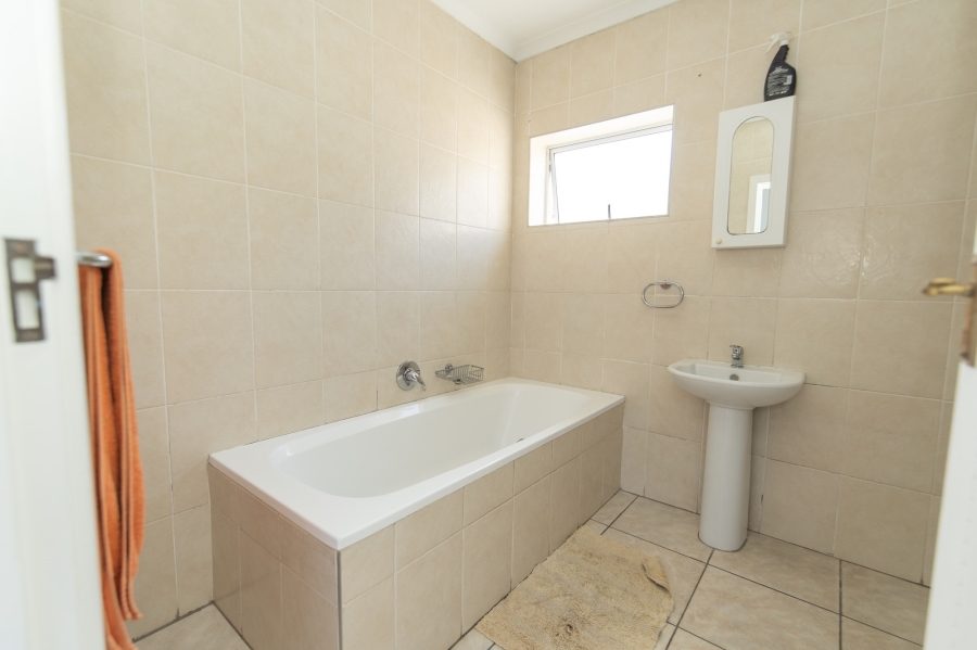 3 Bedroom Property for Sale in Bluewater Bay Eastern Cape